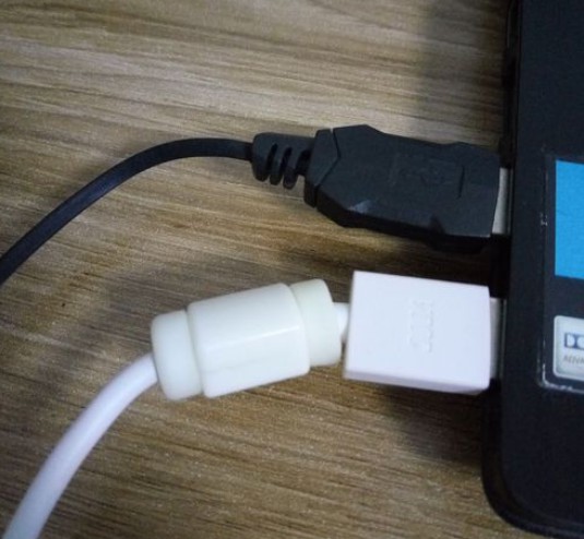 6-usb数据线连接手机和电脑
